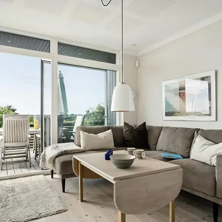 Architect-designed House With Sea Views Hébergement de vacances Hejls