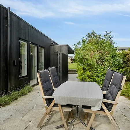 Architect-designed House With Sea Views Hébergement de vacances *