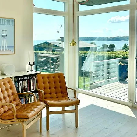Tatil Evi Architect-designed House With Sea Views *