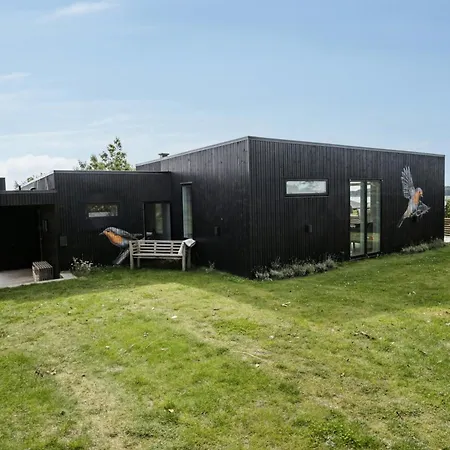 Architect-designed House With Sea Views Holiday home *